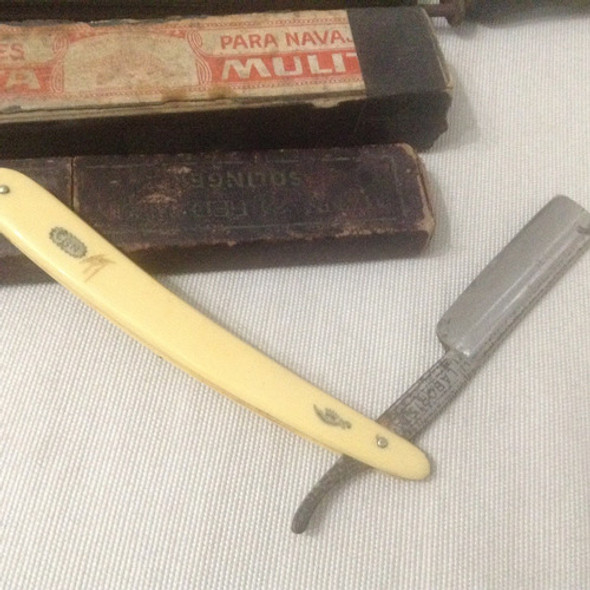 Antigua Navaja De Barbero Solingen Con Accesorios 1