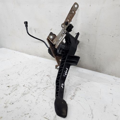 Pedalera Freno Con Soporte Focus 3 2013 A 2015 1