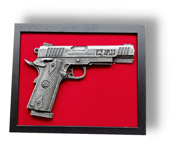 Quadro Decorativo Revolver Tamanho Real Em Metal Pt 1911 0