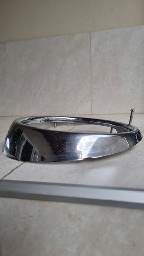 Aro Farol Kombi Clipper Original Lado Direito Com Parafuso 1