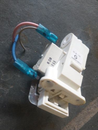 Trava Da Porta Lava Louças Electrolux 9 Serviços Le09 Usada 0