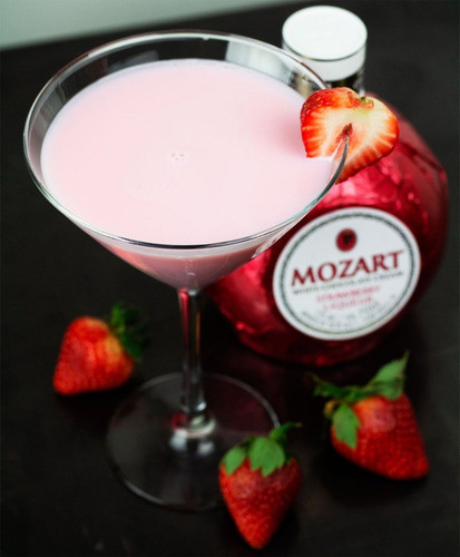 Licor Mozart Strawberries White Chocolate 500ml.envío Gratis 1