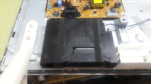 Juego De Parlantes LG Smart 32lb580b 1