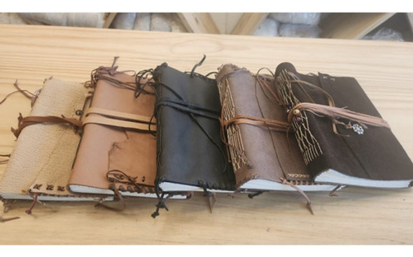 Cuadernos Artesanales, Promo Cuero 1
