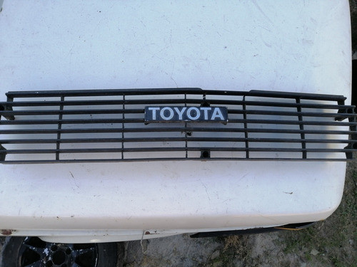 Careta Toyota Corolla 1981 0
