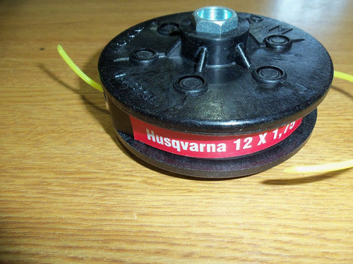 Carretel Tanza Manual Desmalezadora Husqvarna 12x1.75 0