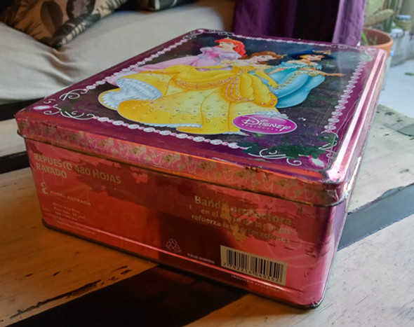 Caja De Lata De Princesas, Originalmente Contenía Repuesto D 1