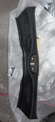Cobertor Adorno Panel De Cola Fiat Palio Novo Original 1