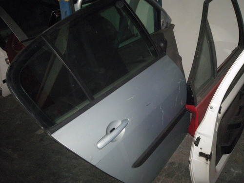 Puertas Delanteras/traseras Renault Megane 6000$ Peladas C/u 0