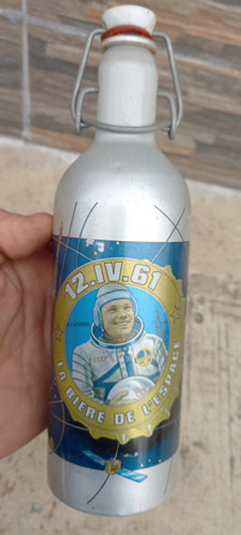 C-antigua Botella De Cerveza En Aluminio C/tapon Ceramico 0