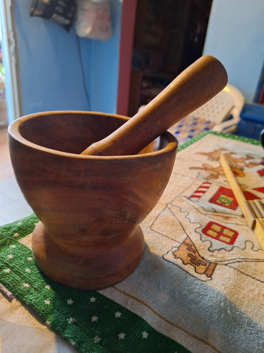 Precioso Mortero De Madera Dura Cm 12de Alto X Cm 12 De Boca 0