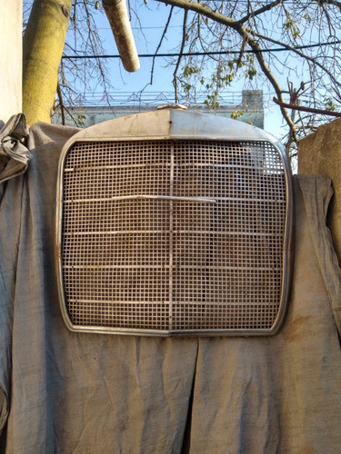 Parrilla Mercedes Benz Antiguo 0