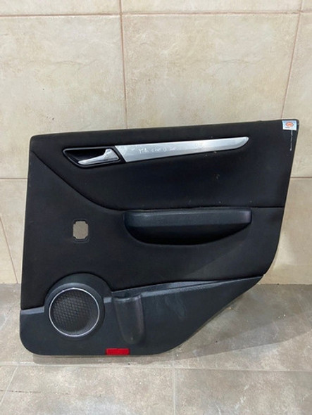 Tapizado De Puertas Mercedes Benz Clase B200 0 Tapizado De Puertas Mercedes Benz Clase B200 0