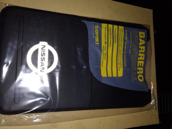 Barrero Camioneta Juego De Nissan  2 Unidades 1