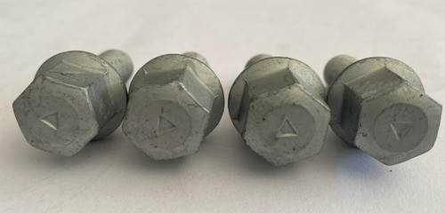 20 Parafuso Original Roda Fiat Toro 1