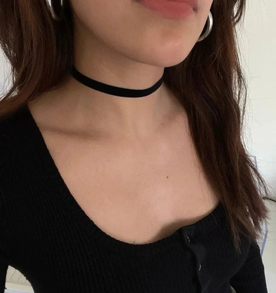 Gargantilha Choker Veludo Fino Retrô Vintage Preto Gótico 1