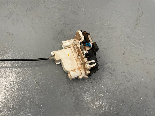 Fechadura Porta Dianteira Esquerda Fiat Cronos 1.3 1