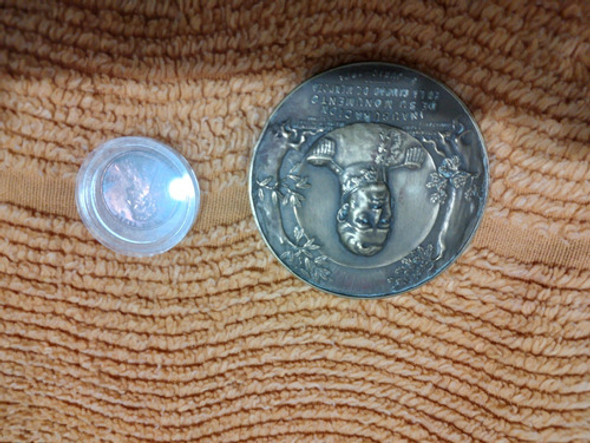 Medalla Bronce (histórico) Y Moneda De De 1 Ctvo De Eeuu 0