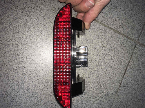 Faro Stop Renault Kwid 1