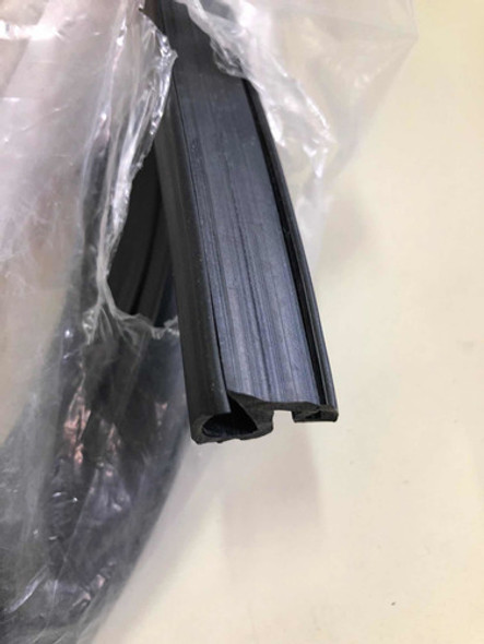 Fiat 1500 Coupé Burlete Paraviento De Puerta 1 Fiat 1500 Coupé Burlete Paraviento De Puerta 1