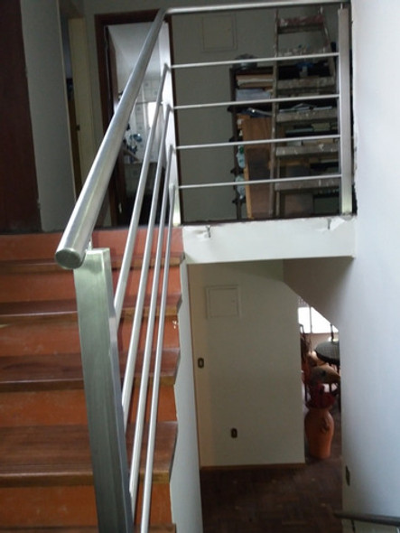 Barandas, Pasamanos Y Escaleras. 1