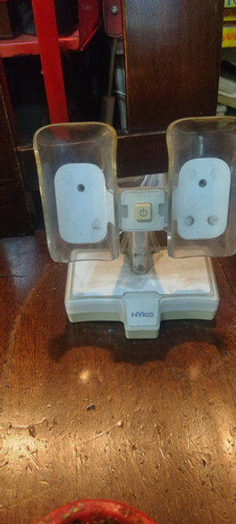 Base De Carga Nyko Nintendo Wii Mote 0