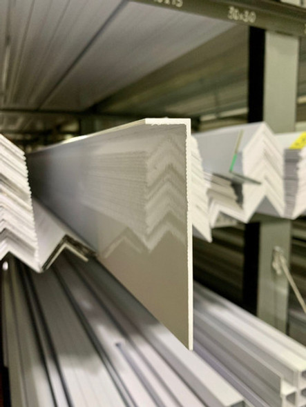 Perfil De Aluminio Angulo 100 X 20 Mm Blanco X 4 Metros 1 Perfil De Aluminio Angulo 100 X 20 Mm Blanco X 4 Metros 1