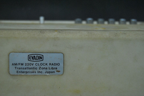 Antiguo Radio Reloj Despertador Vintage Funciona Viejo 1