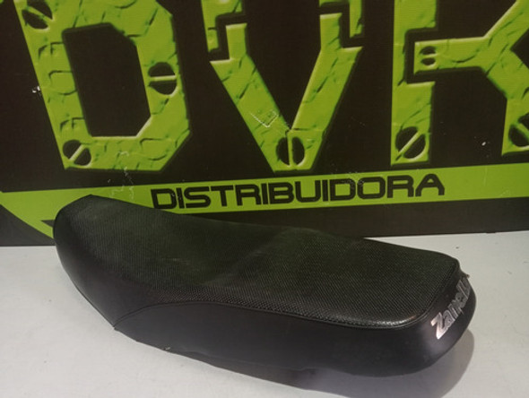 Asiento Zanella Due 110 (detalles) 1