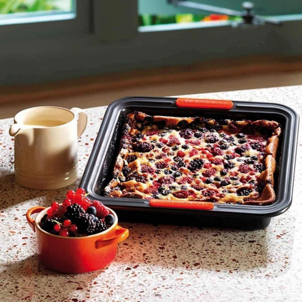Molde Cuadrado 23cm Bakeware Le Creuset 1