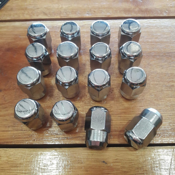 Kit 16 Tuercas Cromadas Ford Fiesta Kinetic Llanta De Chapa 1