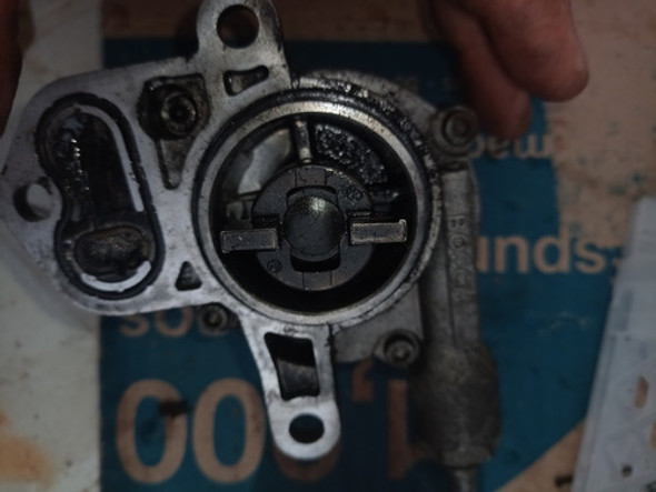 Bomba De Vacío Peugeot 307 Motor 2.0 Hdi  Marca Bosch 1 Bomba De Vacío Peugeot 307 Motor 2.0 Hdi  Marca Bosch 1