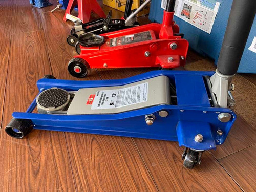 Gato Carro Pefil Bajo 1