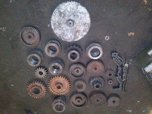 Lote De Piñones Engranajes Y Cadenas 20 Unidades Catalano 0