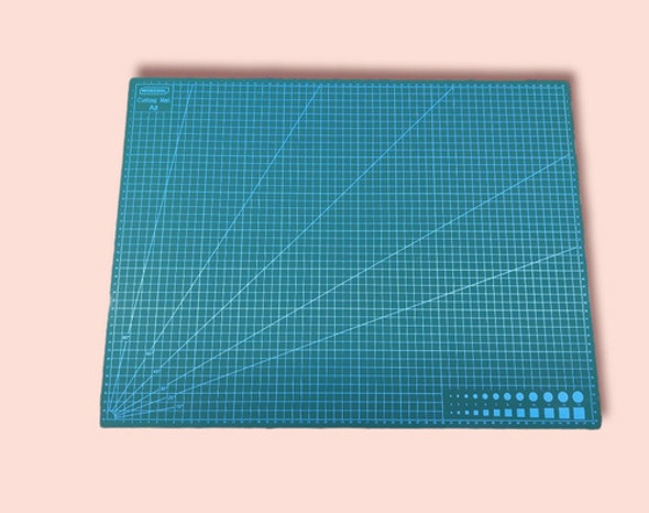 Plancha De Corte Cutter Patchwork A 2 Medias 58 Cm X 43 Cm 0