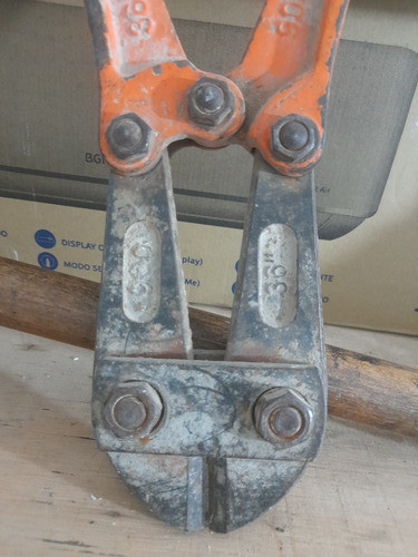 Tijera Corta Perno Carlitos 36 0