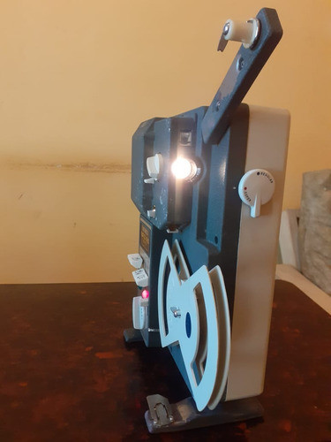 Proyector Super 8 Yashica Modelo 8p3-rs Auto Japones 0