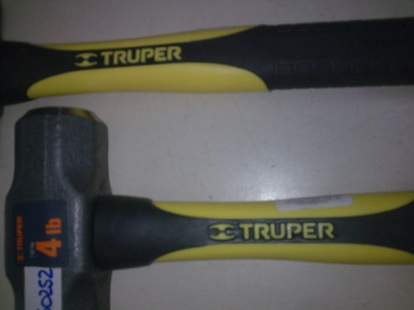 Maceta Truper De 4 Libras Con Mango De Fibra Y Goma Liviana 1