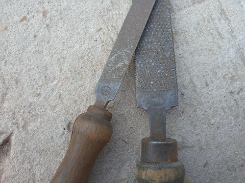 2 Antiguas Limas Selladas 1