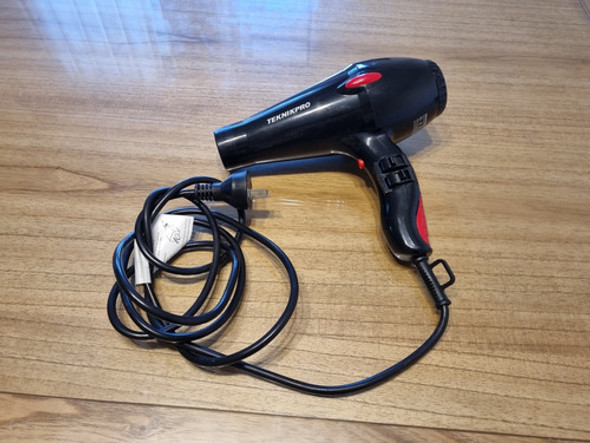 Secador Tecnikpro A Reparar 1 Secador Tecnikpro A Reparar 1