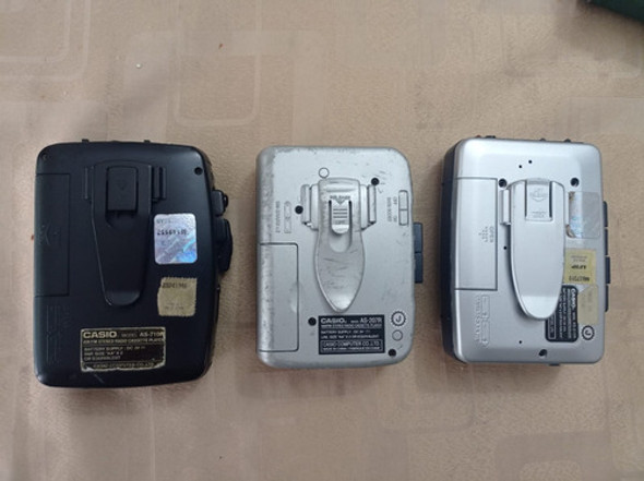 Lote De 3 Walkman Marca Casio, Solo Funciona La Radio 1 Lote De 3 Walkman Marca Casio, Solo Funciona La Radio 1