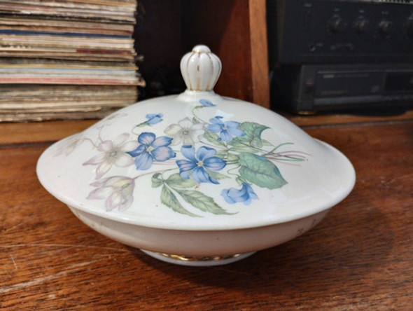 Antigua Bombonera De Porcelana Motivo Flores 0