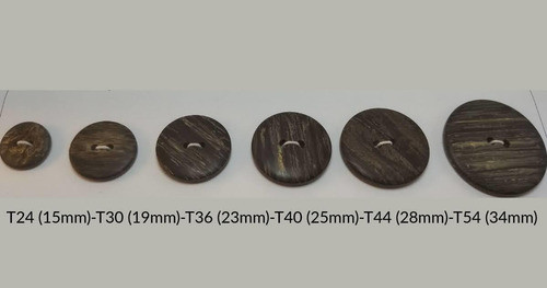 Boton Simil Madera T-54 X 144 Unidades Lavable Oscuro 0