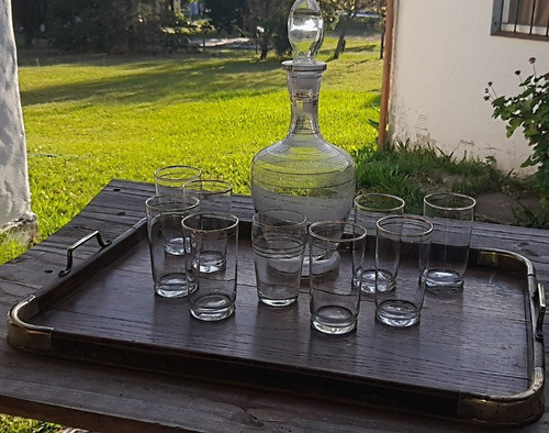 Botellon + 9 Vasitos  Vidrio Y Oro  ( No Incluye Bandeja  ) 0