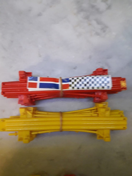 Scalextric Guarda Raid.  Paquetes X 12 C/u. + Banderines 0