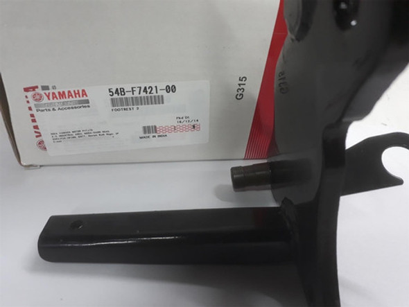 Apoyapie Derecho Sz15rr Yamaha Original En Cycles 0