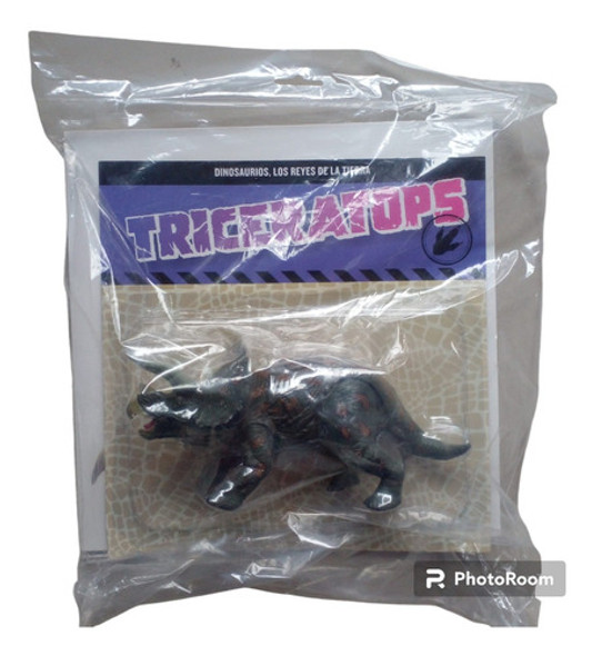 Revista + Dinosaurios Asombrosos. Triceratops. 0