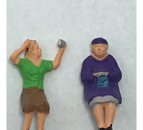 Nico 8 Personajes Sentados Excelentes Pintados 1/87 (pvh 82) 1