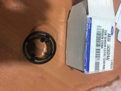 Soporte De Sensor Estacionamiento Central Ford Ranger 1