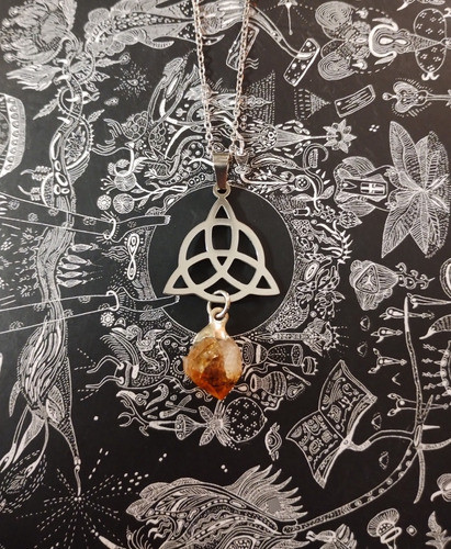 Triqueta Trisquel Wicca Con Cuarzos, Dije Y Cadena De Acero 1